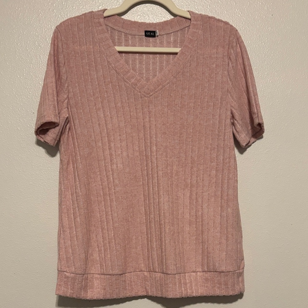Soft Blush V-Neck Ribbed Tee